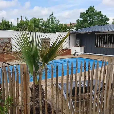 Casa vacanze In With Sauna, Hot Tub And Barbecue Nuaille-d'Aunis